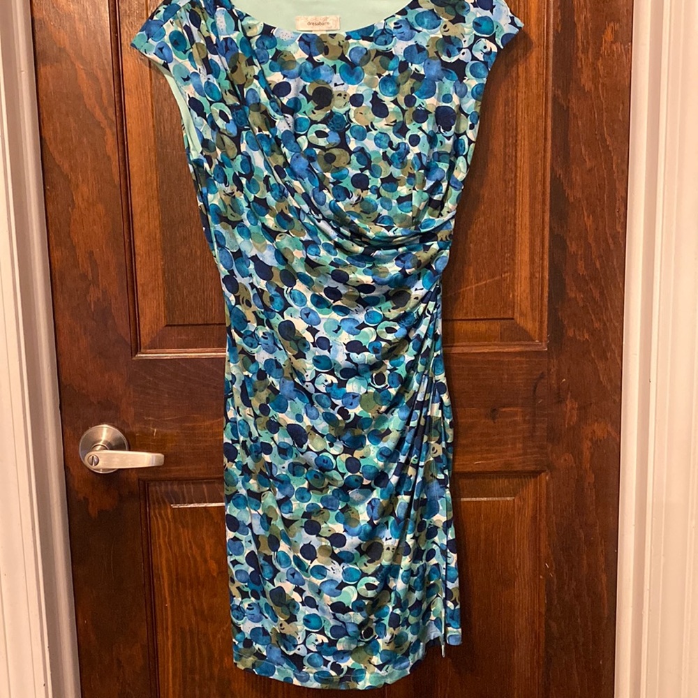 Dressbarn ladies blue and green capped sleeved dress.  Size 4 petite.
